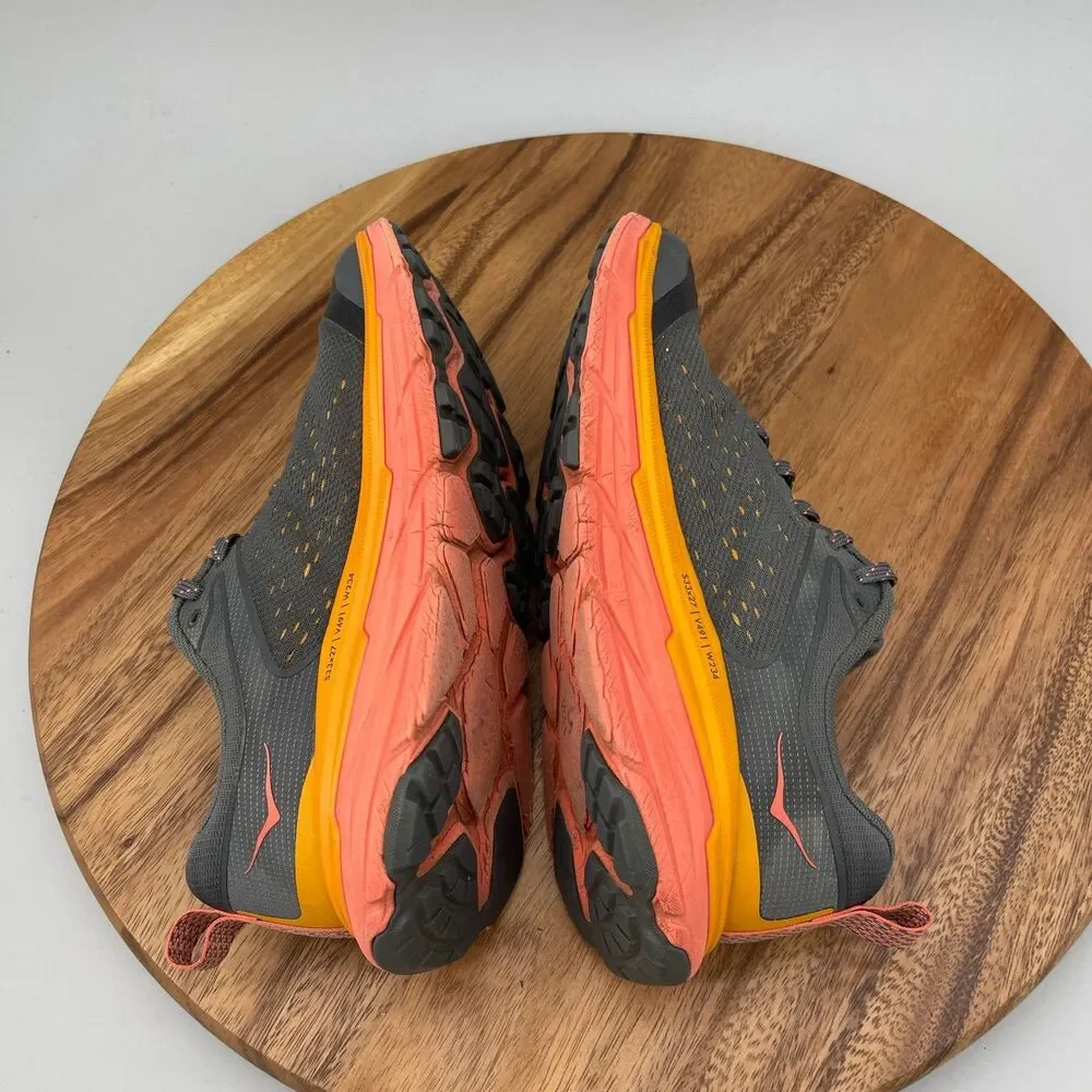 Hoka One One Challenger ATR 6 Shoes Womens Size 7 B Dark Gray Running Comfort